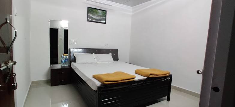 191-hotel-resort-42598b11-f6c3-442f-8b31-a2bd8552fbeb.jpg