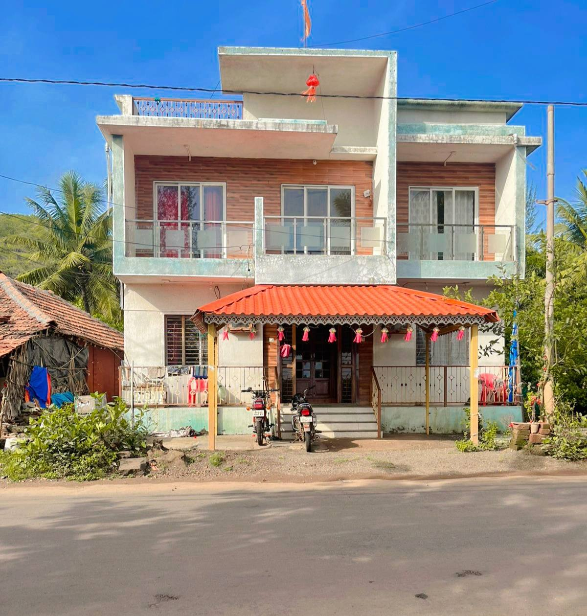 210-bungalow-57245fdd-8b73-4fa1-ac16-ad3c77287312.png