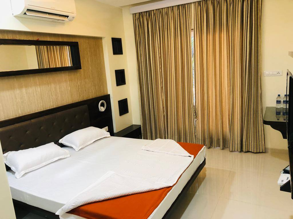 218-hotel-resort-1d7e7587-0cf9-45a0-a587-c275291144cc.png
