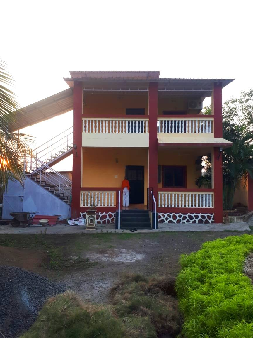 228-farmhouse-plot-b29d9cc7-0d21-4bec-b5a7-d7b6cef10661.png