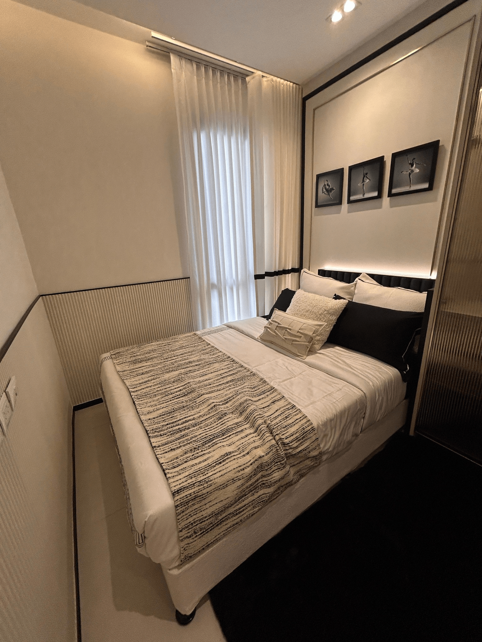 286-bungalow-eb00c433-f319-46a3-965e-2879769df499.png