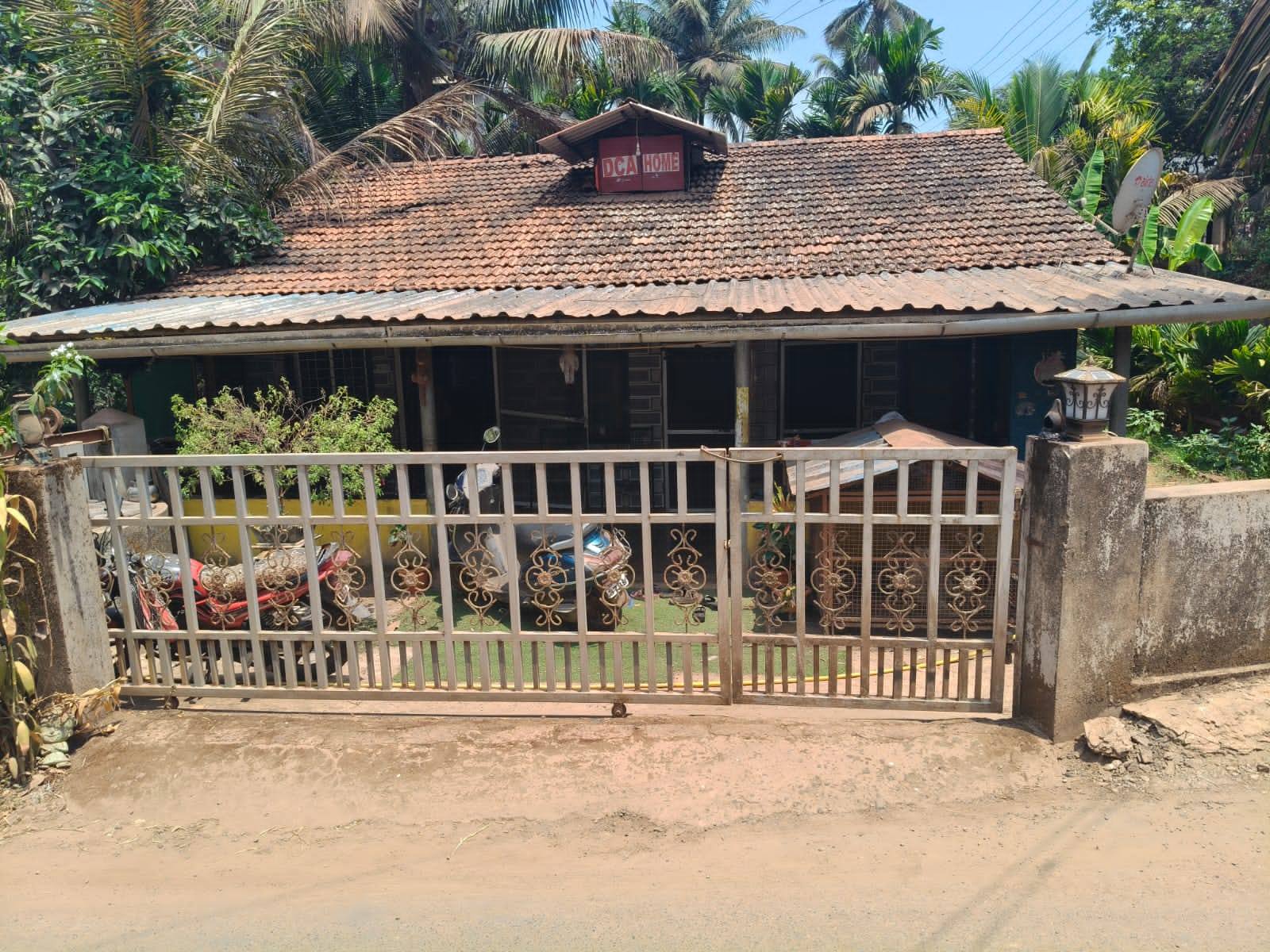 550-bungalow-6176cbf0-dba2-4e92-952d-2e0b349b49fa.jpg