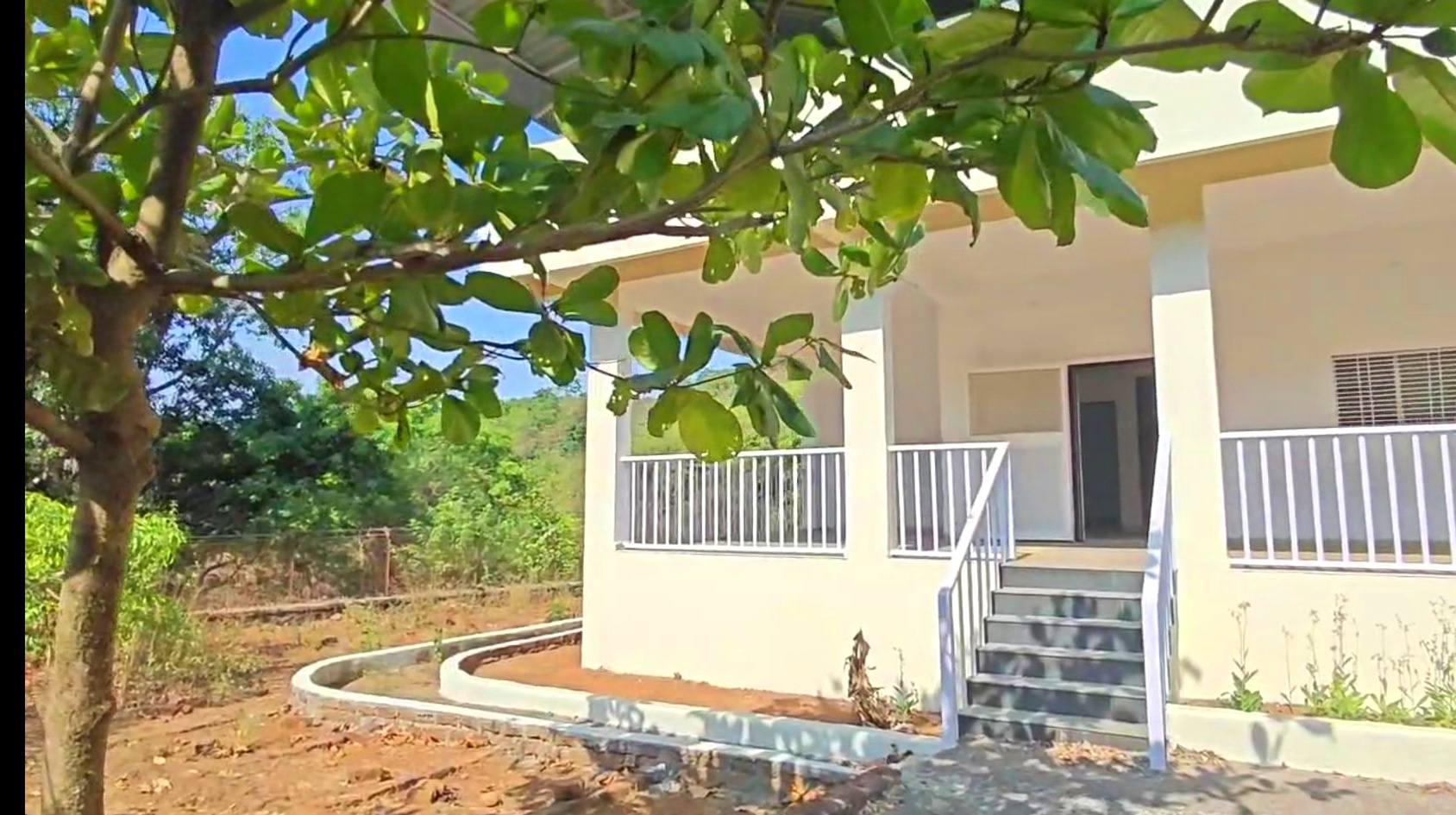 57-bungalow-21e51d4c-6c48-4110-8a0b-0de9eb72d1fc.jpg