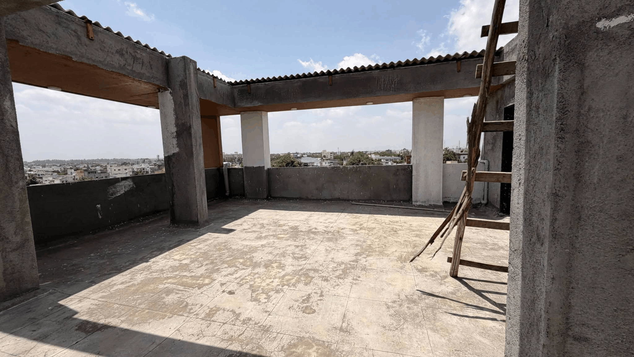 572-bungalow-432ef348-d83f-4a0b-91d6-87f7ee9e2173.png