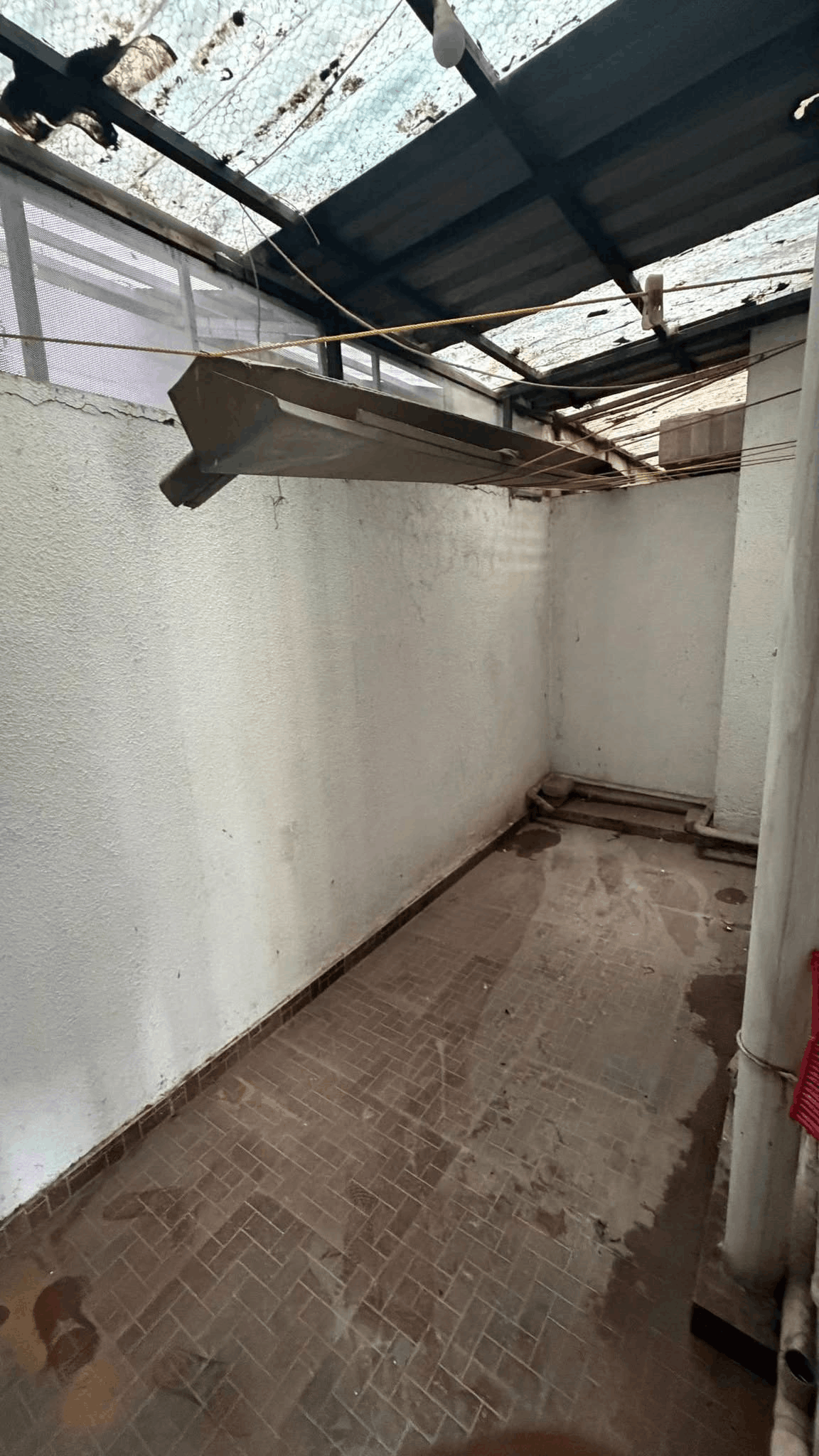 584-bungalow-0359b6dc-4c01-4ecc-8e29-cc18bd095c59.png