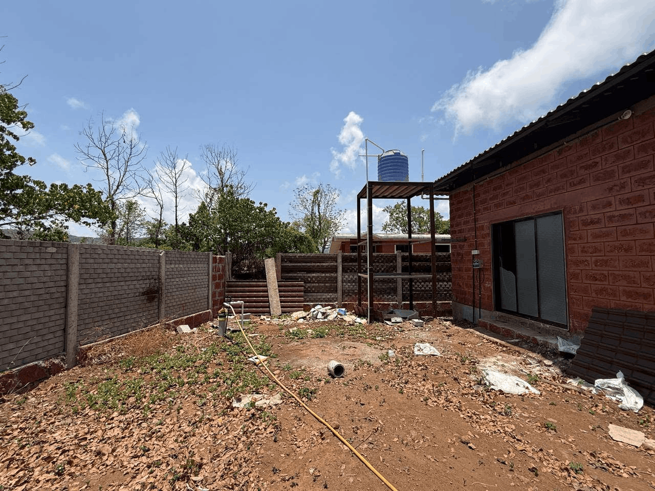 594-bungalow-3189fee4-0ee8-4ca5-92b8-baf85da805ea.png