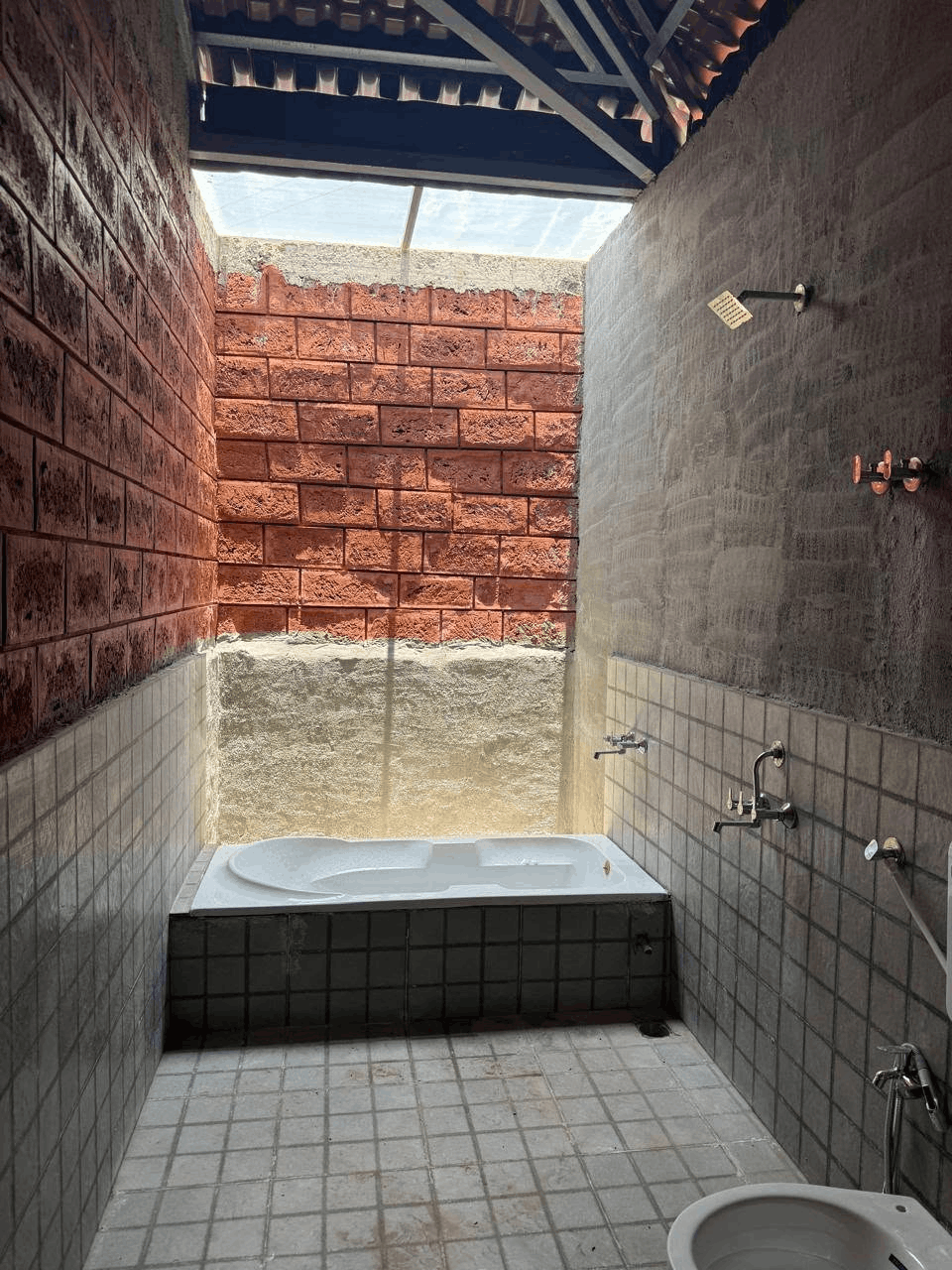 594-bungalow-508110d0-2f98-4113-a6ac-0bf595bed0f9.png