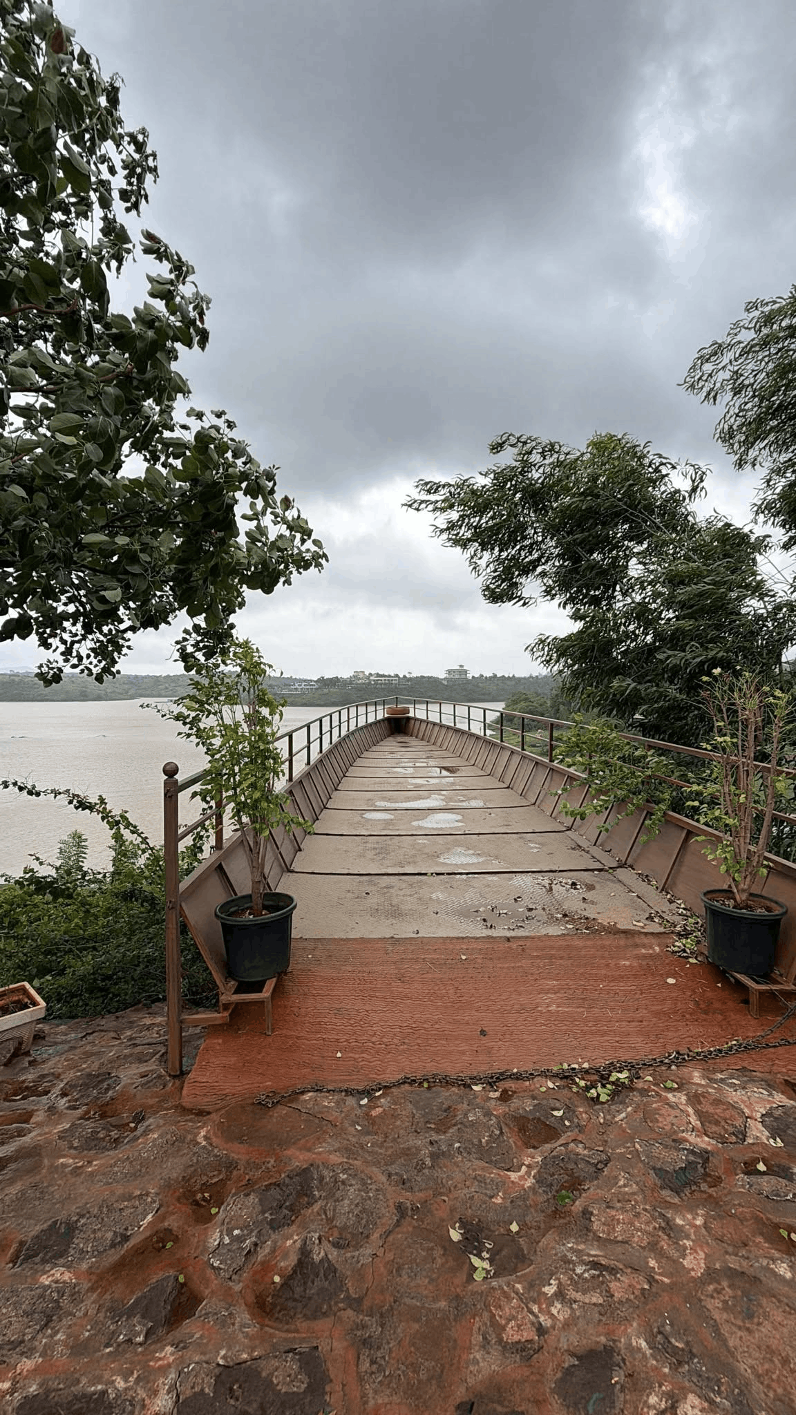 595-bungalow-8b06e3f3-9d18-4f92-8d3c-b022bdbd8667.png