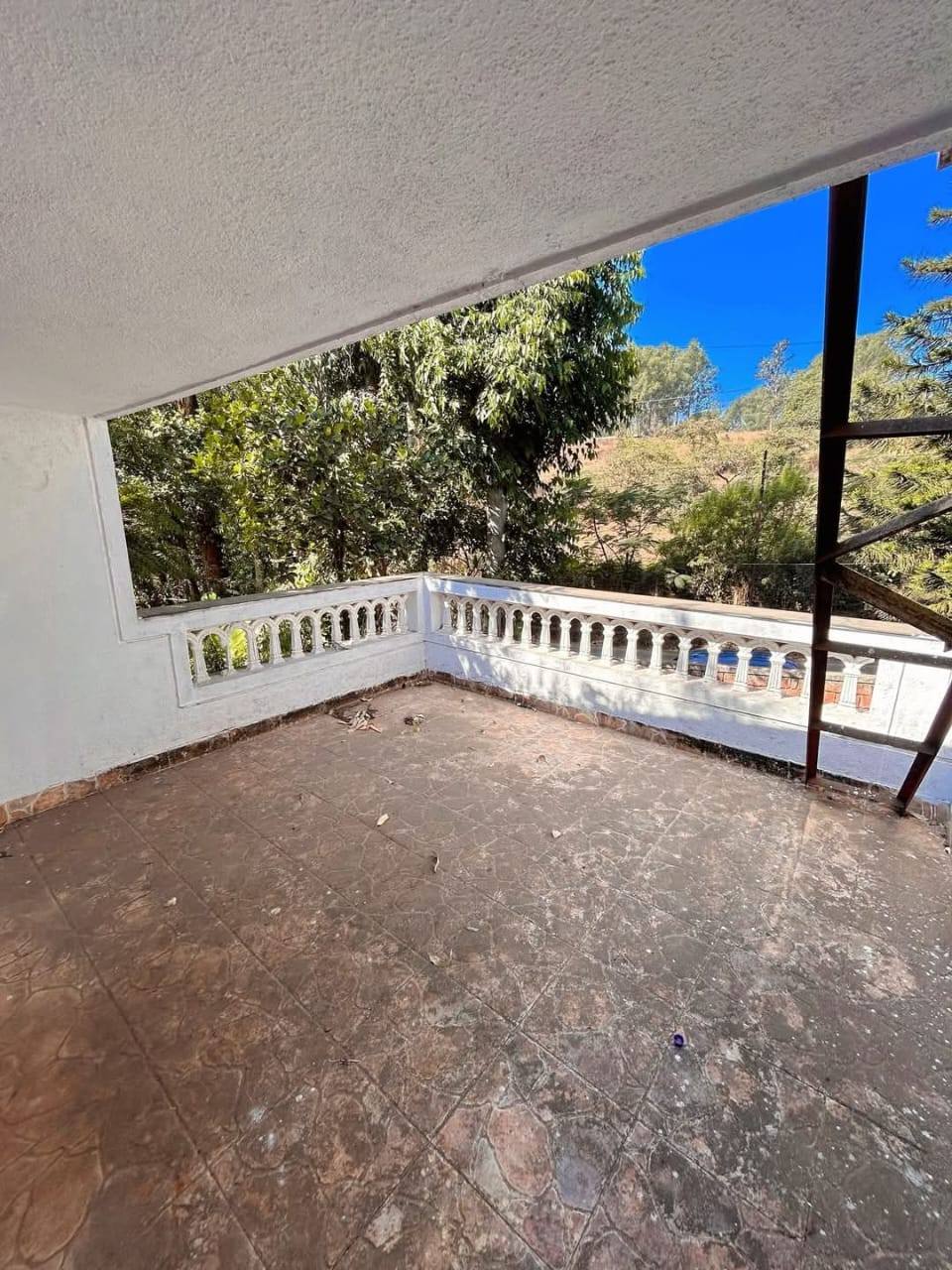 74-bungalow-102ab176-bbde-4d0d-8bc2-9494b2e3c056.jpg