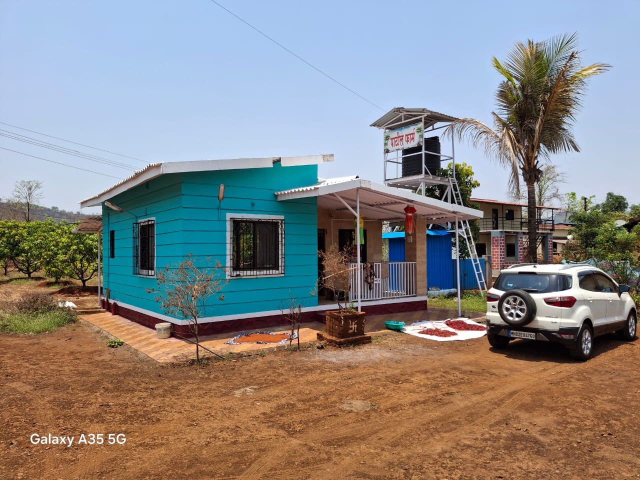 75-bungalow-45c8da1f-150e-46a0-ba62-4216d8a4312b.jpeg