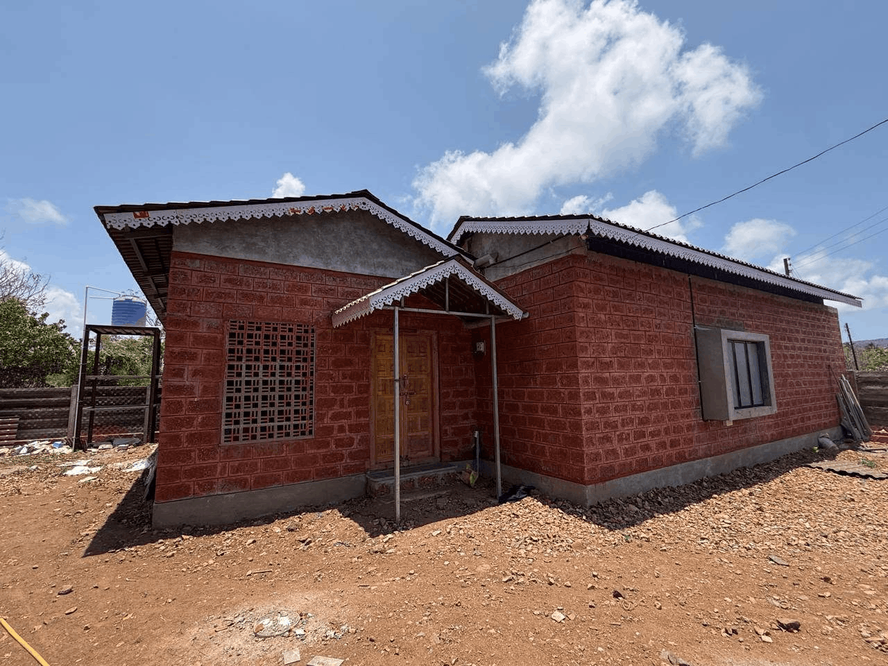 abc Bungalow / Rowhouse in abc
